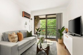 4mins to Darling Hrbr! 1 BD+Park Sydney